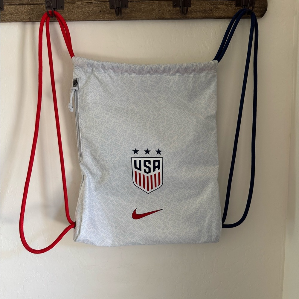 NWOT Team USA Nike Unisex Drawstring Backpack